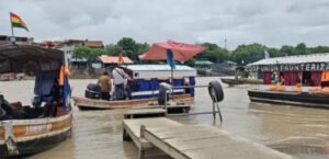 Cientos de argentinos quedaron varados en Bolivia, luego de que se reportara una crecida en el río Bermejo